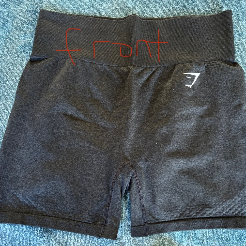 Women’s Gymshark shorts size L color grey/black
